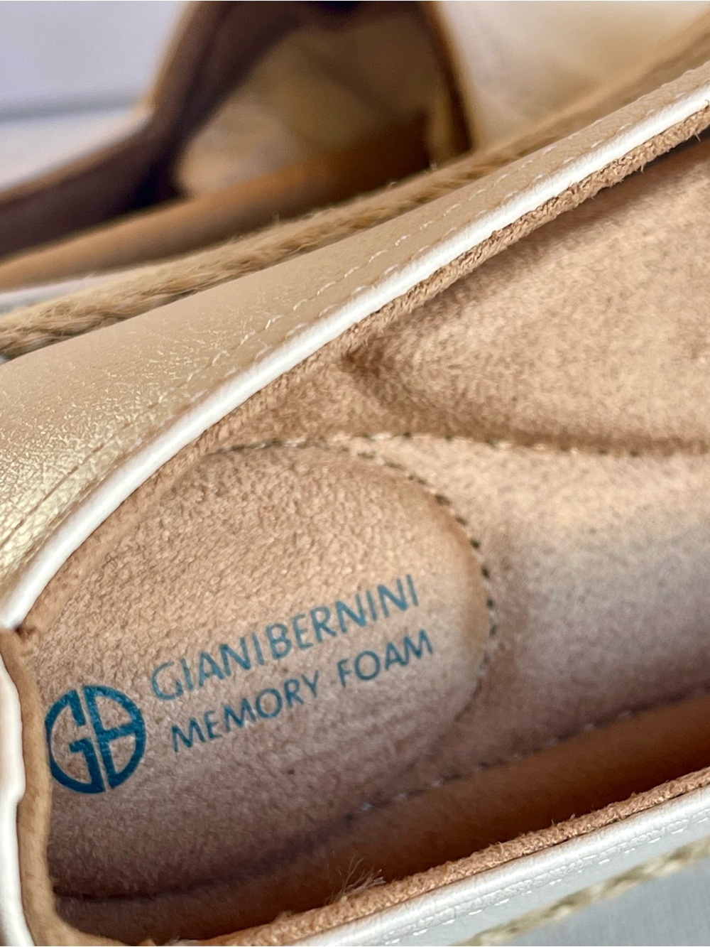 NIB GIANI BERNINI MEMORY FOAM SLIP ON ESPADRILLES WHITE WOMENS SIZE 8 - Picture 14 of 17